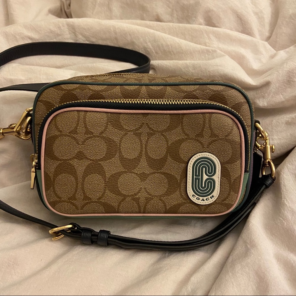 EUC COACH Court Crossbody in Signature Nylon